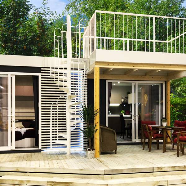 MOBIL HOME GARDEN, CON VISTA LAGO DIRETTAMENTE DAL TERRAZZO SOVRASTANTE!